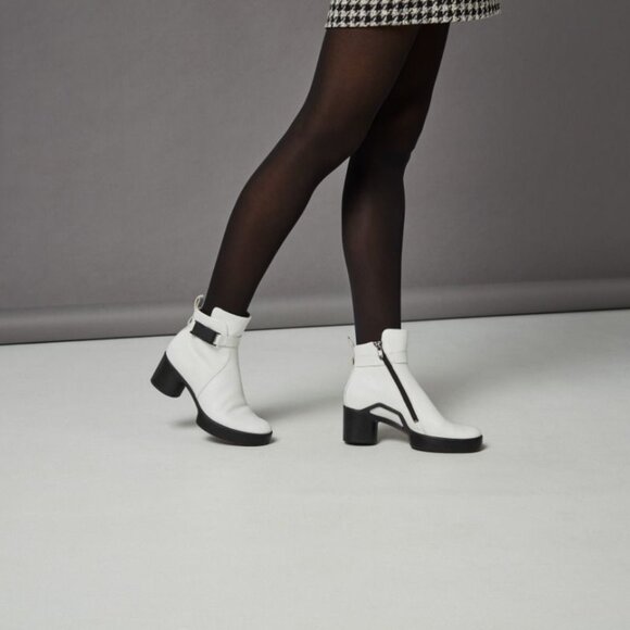 Ecco Shoes - Ecco Mod Sculpted Motion Bootie White - Size EU 38/US 8-7.5